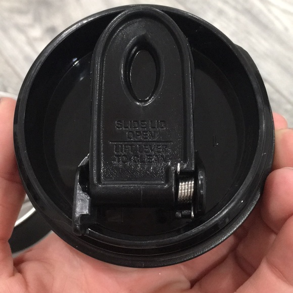 Black ello vacuum insulated Travel mug - Picture 10 of 11